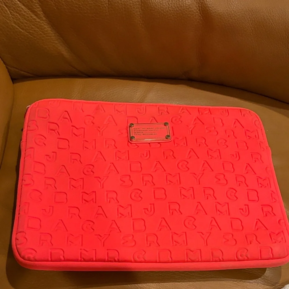 Marc Jacobs Vibrant Pink Tablet Sleeve